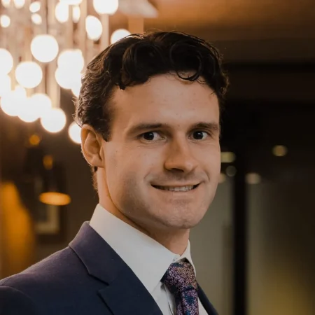 Investment specialist at Endeavr Wealth providing portfolio and retirement planning strategies.